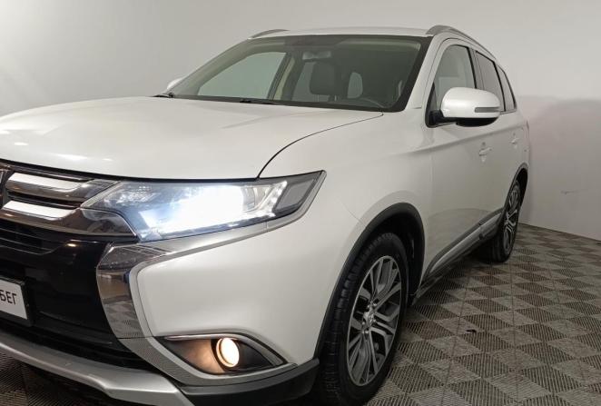 Mitsubishi Outlander III Рестайлинг 2 с пробегом 2016 года, цена 1 820 000 рублей, 142312 км, внедорожник, Автокод Объявления