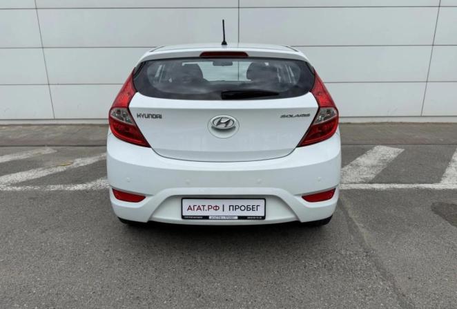 Hyundai Solaris I с пробегом 2014 года, цена 950 000 рублей, 68672 км, хэтчбек, Автокод Объявления