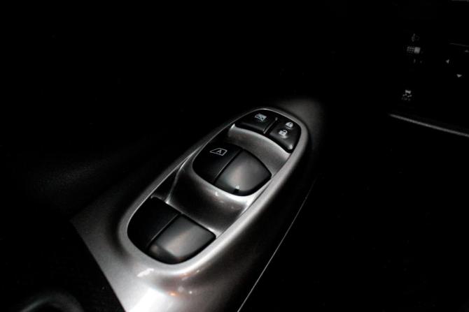 Nissan Juke I Рестайлинг с пробегом 2015 года, цена 1 145 000 рублей, 174952 км, внедорожник, Автокод Объявления