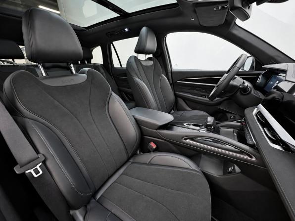 Geely Monjaro I с пробегом 2024 года, цена 3 430 000 рублей, 43758 км, внедорожник, Автокод Объявления