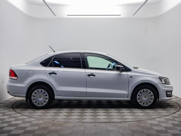 Volkswagen Polo V Рестайлинг с пробегом 2016 года, цена 742 000 рублей, 243735 км, седан, Автокод Объявления