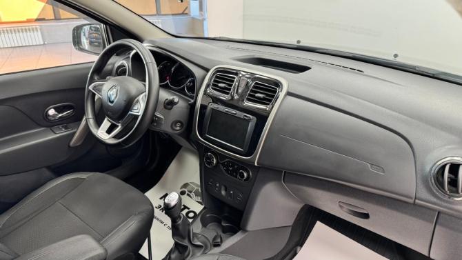 Renault Logan II Рестайлинг с пробегом 2021 года, цена 1 329 000 рублей, 51000 км, седан, Автокод Объявления