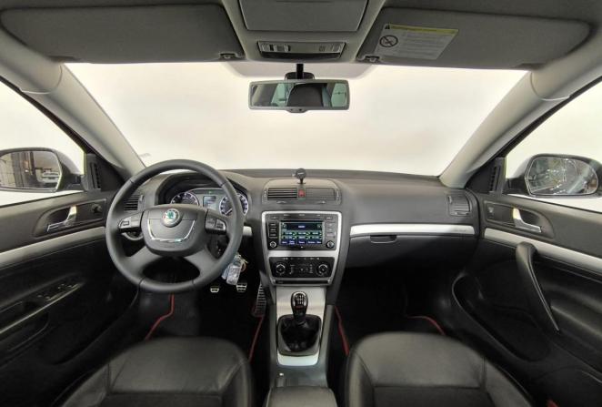 Skoda Octavia II (A5) Рестайлинг с пробегом 2012 года, цена 1 135 000 рублей, 206522 км, универсал, Автокод Объявления