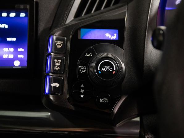 Honda CR-Z I Рестайлинг с пробегом 2012 года, цена 980 000 рублей, 181623 км, хэтчбек, Автокод Объявления