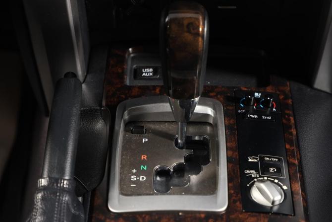 Toyota Land Cruiser 200 Series Рестайлинг 1 с пробегом 2015 года, цена 4 399 000 рублей, 168000 км, внедорожник, Автокод Объявления
