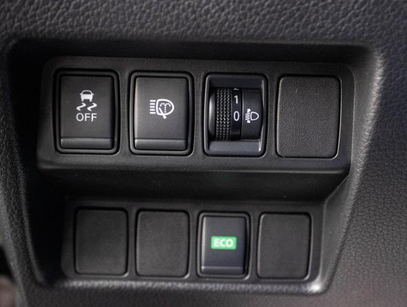 Nissan Qashqai II с пробегом 2014 года, цена 1 375 000 рублей, 140049 км, внедорожник, Автокод Объявления