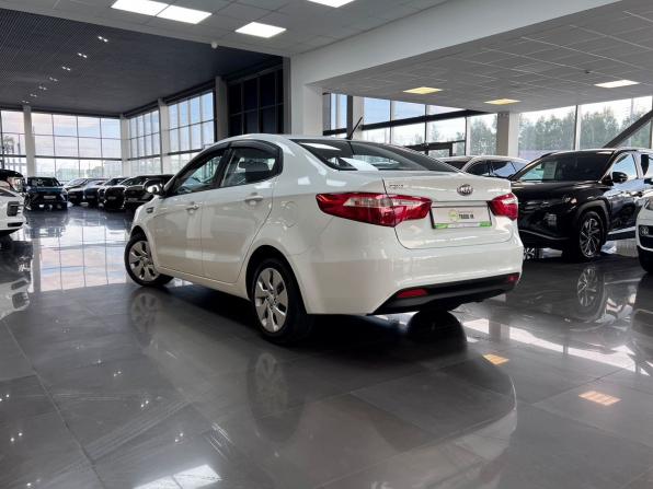 Kia Rio III с пробегом 2012 года, цена 695 000 рублей, 275479 км, седан, Автокод Объявления