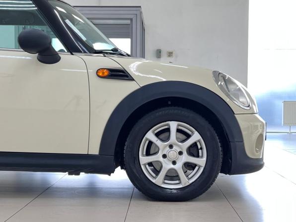 Mini Hatch II (R56) Рестайлинг с пробегом 2011 года, цена 890 000 рублей, 168500 км, хэтчбек, Автокод Объявления