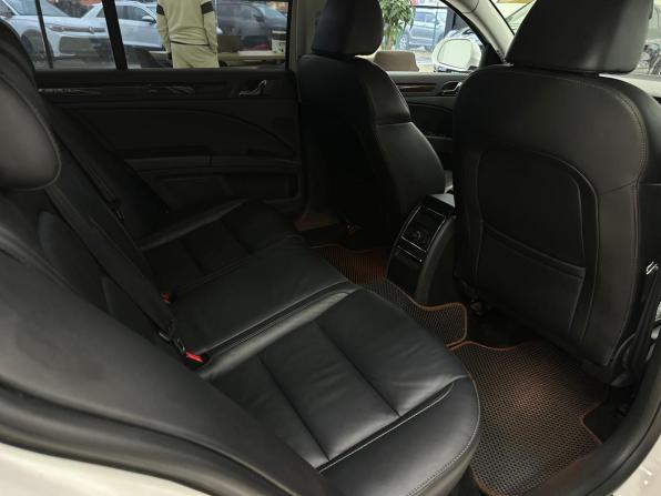 Skoda Superb II Рестайлинг с пробегом 2013 года, цена 1 340 000 рублей, 176470 км, лифтбек, Автокод Объявления