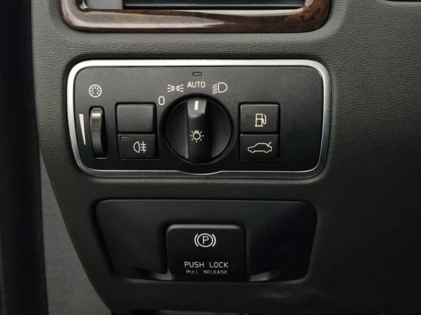 Volvo XC70 II Рестайлинг с пробегом 2014 года, цена 1 870 000 рублей, 156504 км, универсал, Автокод Объявления