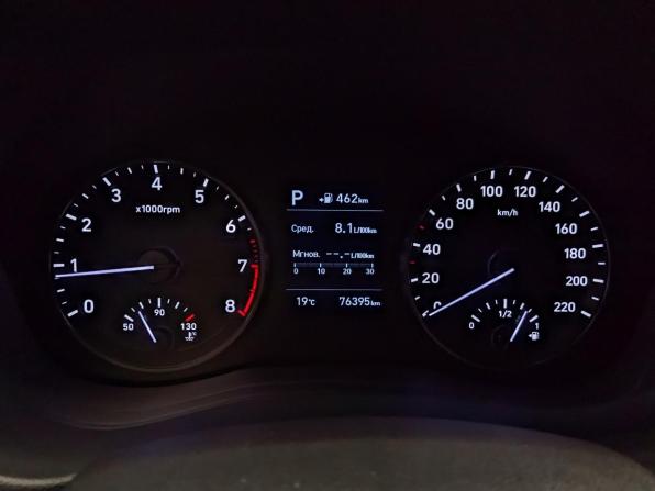 Hyundai Solaris II с пробегом 2017 года, цена 1 380 000 рублей, 76268 км, седан, Автокод Объявления