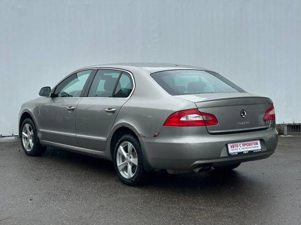 Skoda Superb II с пробегом 2010 года, цена 700 000 рублей, 297947 км, лифтбек, Автокод Объявления