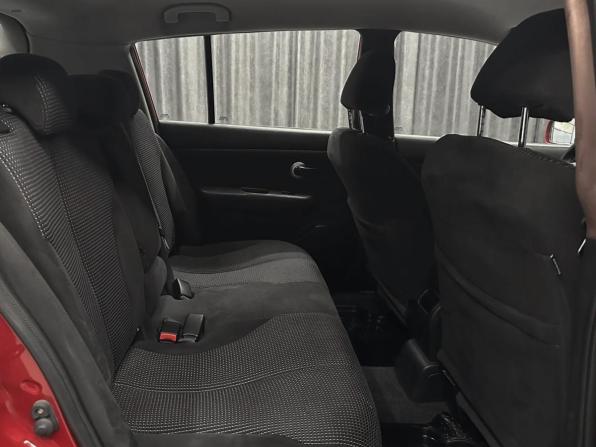Nissan Tiida I Рестайлинг с пробегом 2011 года, цена 780 000 рублей, 193000 км, хэтчбек, Автокод Объявления