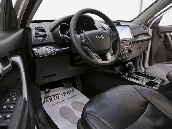 Kia Sorento II Рестайлинг с пробегом 2014 года, цена 1 019 000 рублей, 129887 км, внедорожник, Автокод Объявления