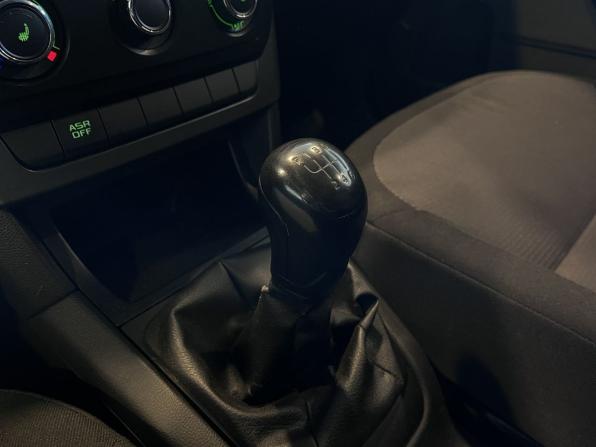 Skoda Yeti I с пробегом 2013 года, цена 735 000 рублей, 188800 км, внедорожник, Автокод Объявления
