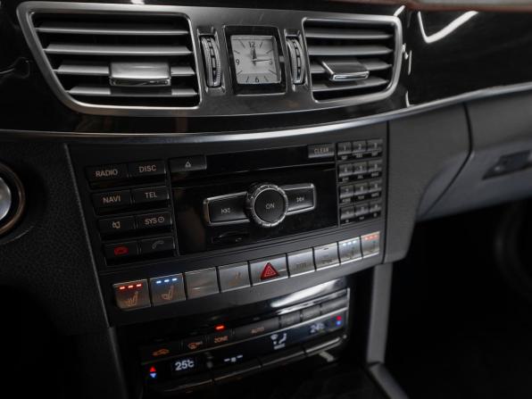 Mercedes-Benz E-Класс IV (W212 S212 C207) Рестайлинг с пробегом 2013 года, цена 2 085 000 рублей, 211394 км, седан, Автокод Объявления