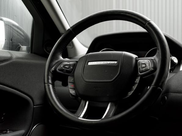 Land Rover Range Rover Evoque I Рестайлинг с пробегом 2017 года, цена 2 150 000 рублей, 201100 км, внедорожник, Автокод Объявления