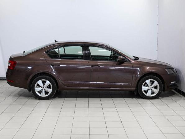 Skoda Octavia III (A7) Рестайлинг с пробегом 2019 года, цена 1 969 000 рублей, 159803 км, лифтбек, Автокод Объявления