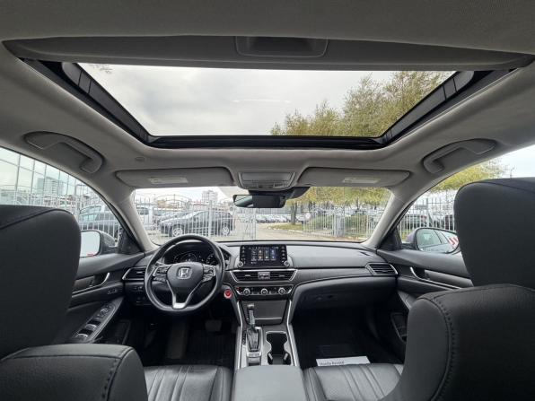 Honda Accord X Рестайлинг с пробегом 2022 года, цена 2 850 000 рублей, 49150 км, седан, Автокод Объявления