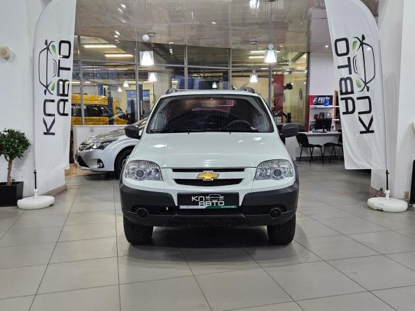 Chevrolet Niva I Рестайлинг с пробегом 2015 года, цена 739 000 рублей, 116435 км, внедорожник, Автокод Объявления