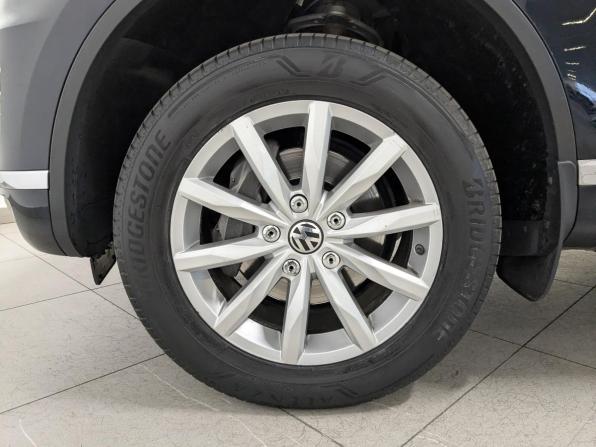 Volkswagen Touareg II Рестайлинг с пробегом 2015 года, цена 2 795 000 рублей, 111057 км, внедорожник, Автокод Объявления