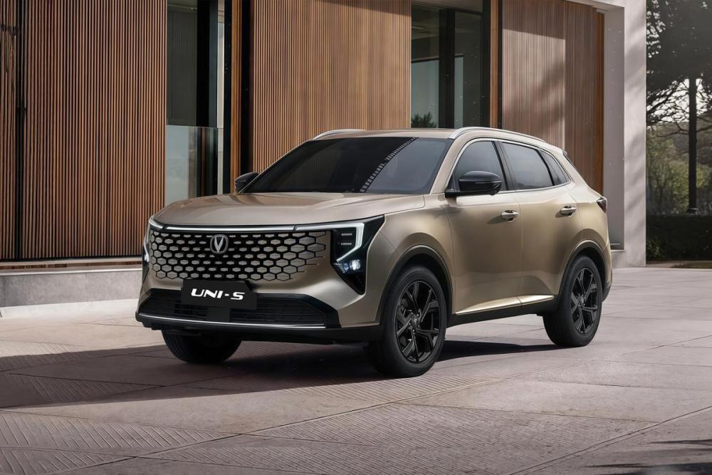 Changan UNI-S (CS55 Plus) I Рестайлинг Москва  - изображение 8