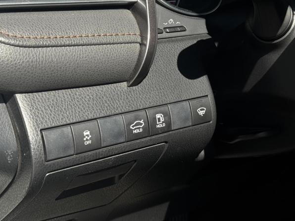 Toyota Camry VIII (XV70) с пробегом 2019 года, цена 2 750 000 рублей, 211085 км, седан, Автокод Объявления