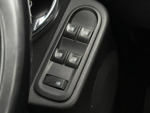 Renault Duster I Рестайлинг с пробегом 2017 года, цена 1 649 000 рублей, 74816 км, внедорожник, Автокод Объявления