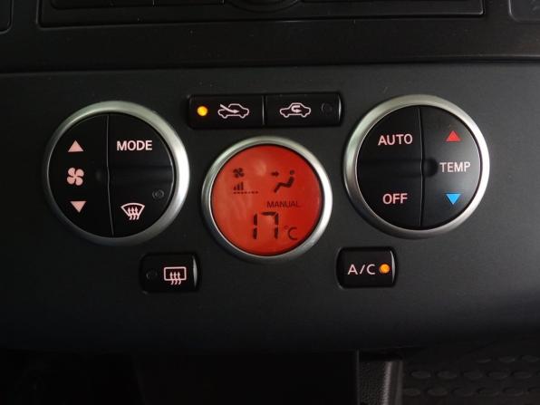 Nissan Tiida I Рестайлинг с пробегом 2010 года, цена 740 000 рублей, 155275 км, хэтчбек, Автокод Объявления
