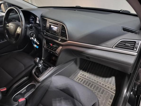 Hyundai Elantra VI (AD) с пробегом 2016 года, цена 1 100 000 рублей, 200192 км, седан, Автокод Объявления