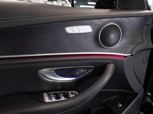 Mercedes-Benz E-Класс V (W213 S213 C238) Рестайлинг с пробегом 2021 года, цена 3 540 000 рублей, 165811 км, седан, Автокод Объявления