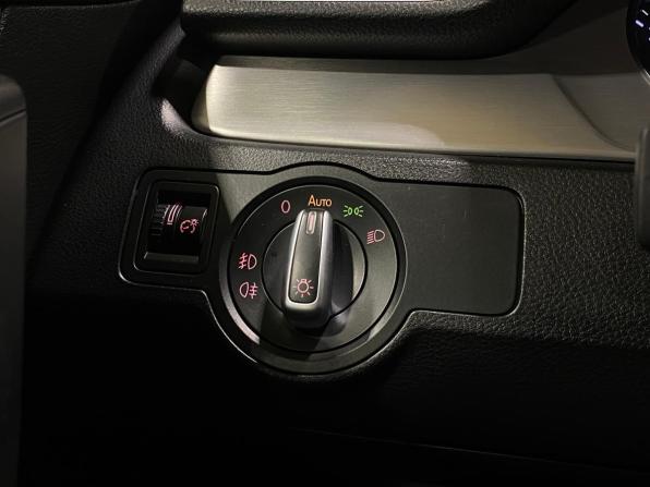 Volkswagen Passat B7 с пробегом 2012 года, цена 1 340 000 рублей, 187774 км, седан, Автокод Объявления