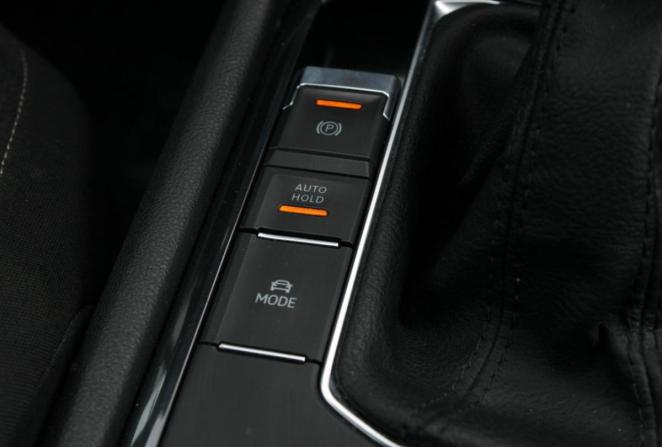 Volkswagen Tiguan II Рестайлинг с пробегом 2021 года, цена 2 795 000 рублей, 107388 км, внедорожник, Автокод Объявления