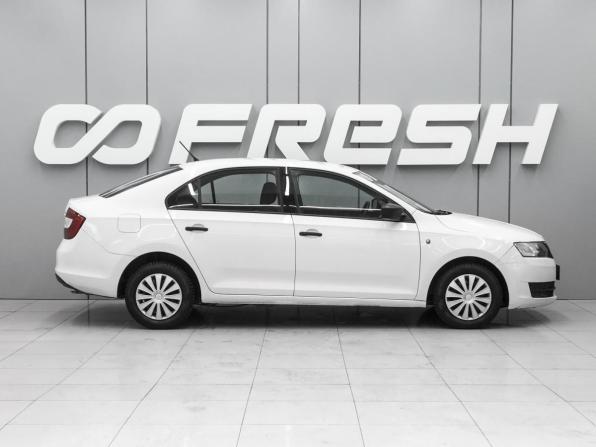 Skoda Rapid I с пробегом 2015 года, цена 670 000 рублей, 183974 км, лифтбек, Автокод Объявления