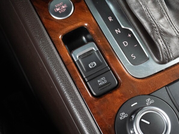 Volkswagen Touareg II с пробегом 2012 года, цена 2 379 000 рублей, 152067 км, внедорожник, Автокод Объявления