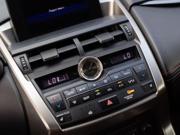 Lexus NX I с пробегом 2014 года, цена 2 995 000 рублей, 150394 км, внедорожник, Автокод Объявления