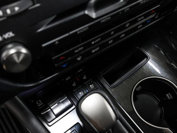 Lexus RX IV Рестайлинг с пробегом 2020 года, цена 6 049 000 рублей, 41976 км, внедорожник, Автокод Объявления