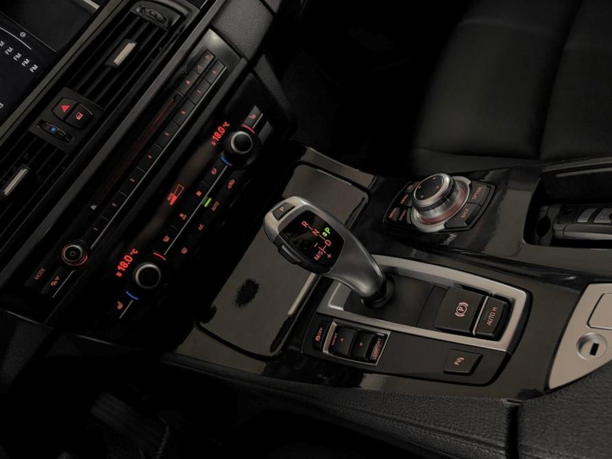 BMW 5 серии VI (F10/F11/F07) Рестайлинг Екатеринбург  - изображение 26