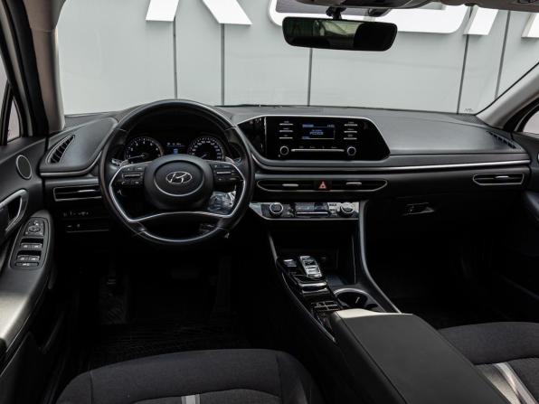 Hyundai Sonata VIII (DN8) с пробегом 2021 года, цена 2 325 000 рублей, 56472 км, седан, Автокод Объявления