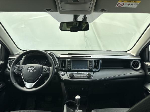 Toyota RAV4 IV (XA40) Рестайлинг с пробегом 2019 года, цена 2 130 000 рублей, 199819 км, внедорожник, Автокод Объявления