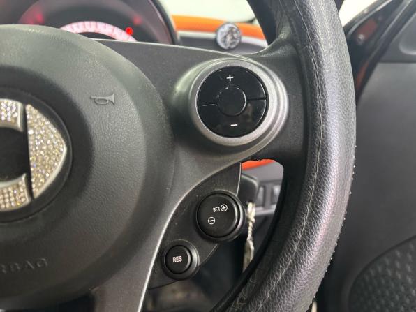 Smart Forfour II с пробегом 2017 года, цена 939 000 рублей, 86644 км, хэтчбек, Автокод Объявления