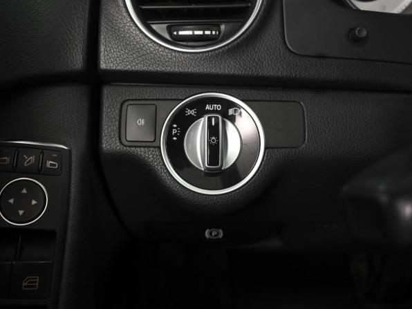 Mercedes-Benz C-Класс III (W204) Рестайлинг с пробегом 2011 года, цена 1 480 000 рублей, 228518 км, седан, Автокод Объявления