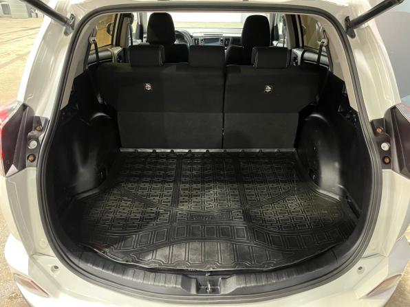 Toyota RAV4 IV (XA40) Рестайлинг с пробегом 2017 года, цена 2 370 000 рублей, 96785 км, внедорожник, Автокод Объявления