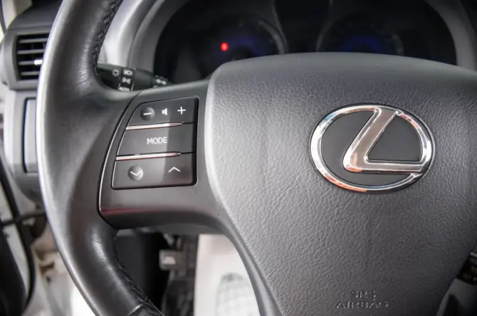 Lexus RX III с пробегом 2010 года, цена 2 269 000 рублей, 165000 км, внедорожник, Автокод Объявления