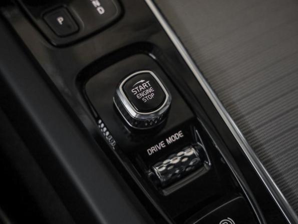Volvo XC60 II с пробегом 2019 года, цена 3 599 000 рублей, 119299 км, внедорожник, Автокод Объявления