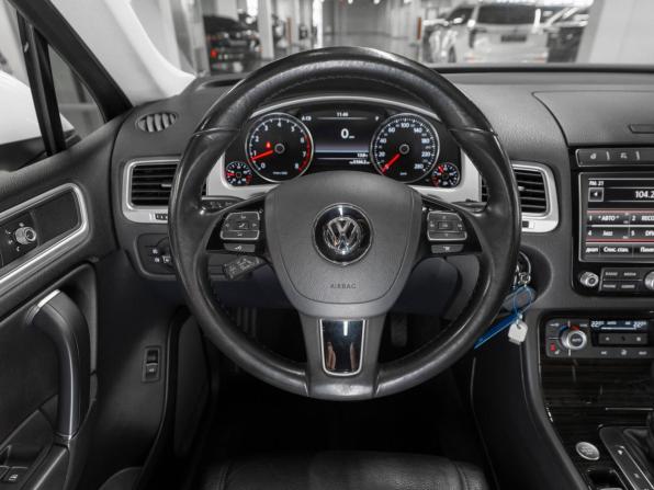 Volkswagen Touareg II Рестайлинг с пробегом 2017 года, цена 3 380 000 рублей, 144829 км, внедорожник, Автокод Объявления