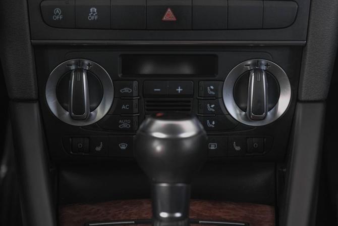 Audi A3 II (8P) Рестайлинг 2 с пробегом 2012 года, цена 899 000 рублей, 99141 км, хэтчбек, Автокод Объявления