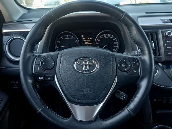 Toyota RAV4 IV (XA40) Рестайлинг с пробегом 2018 года, цена 2 579 000 рублей, 90649 км, внедорожник, Автокод Объявления