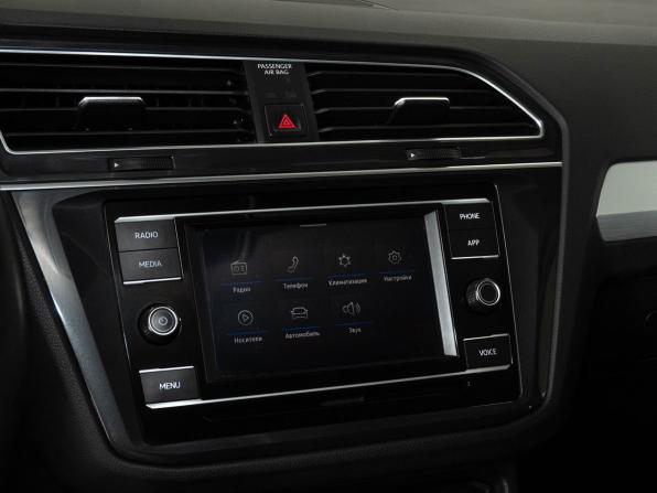 Volkswagen Tiguan II Рестайлинг с пробегом 2021 года, цена 2 833 000 рублей, 123100 км, внедорожник, Автокод Объявления