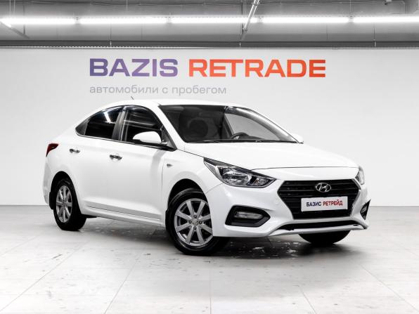 Hyundai Solaris II с пробегом 2019 года, цена 999 000 рублей, 247315 км, седан, Автокод Объявления